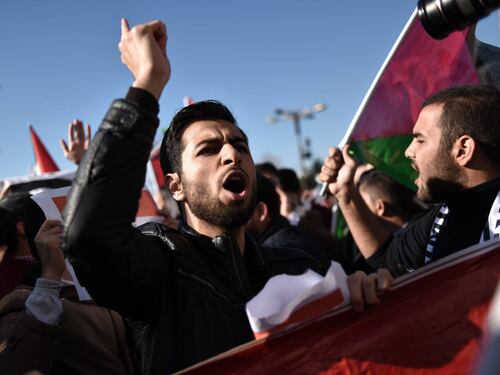 La protesta contro Trump per le strade di Istanbul