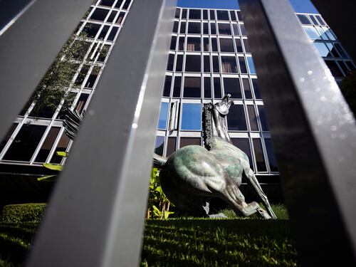 Mondiali in Qatar e Olimpiadi, un buco da 30 milioni di euro per la Rai