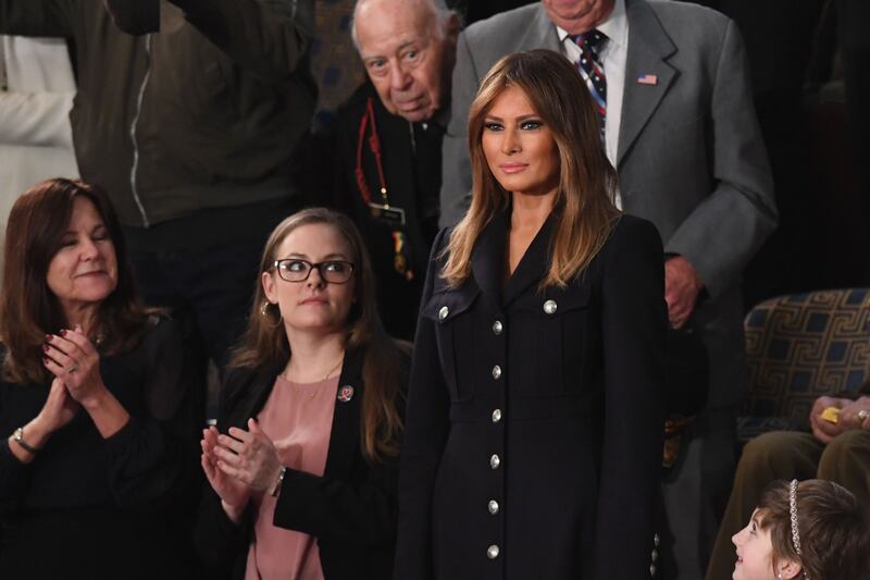 Melania Trump: al fianco del marito dopo 39 giorni di silenzio 9