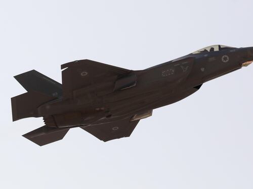 La strategia aerea di Israele: "toc toc" al tetto prima di far partire i missili