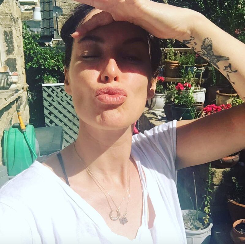Lena Headey senza trucco su Instagram 7