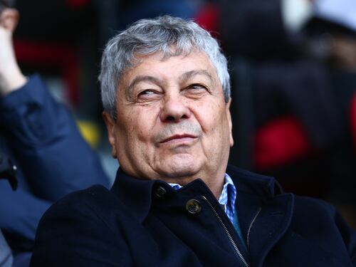 Lucescu, giramondo rivoluzionario del calcio. In Romania portava i calciatori pure a teatro