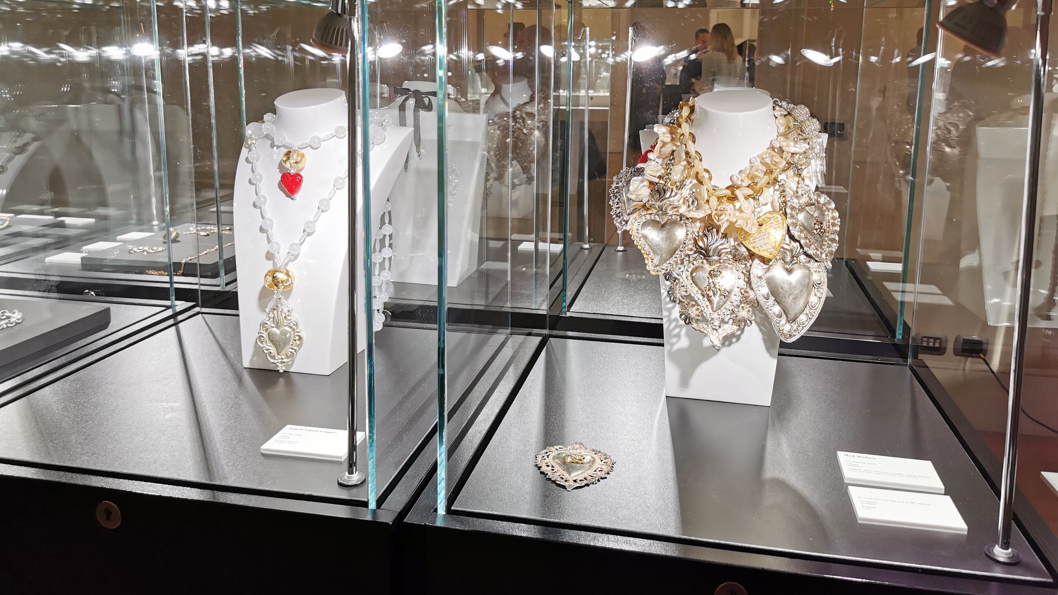 Homi Fashion&Jewels racconta in una mostra il cuore come simbolo del gioiello moda