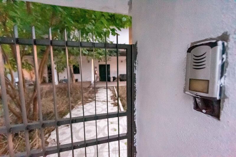 Uno degli immobili in cui alloggiavano i migranti della cooperativa Karibu 3
