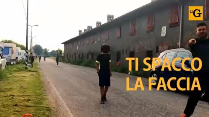 I nomadi sulla pista ciclabile Minacce e insulti ai ciclisti