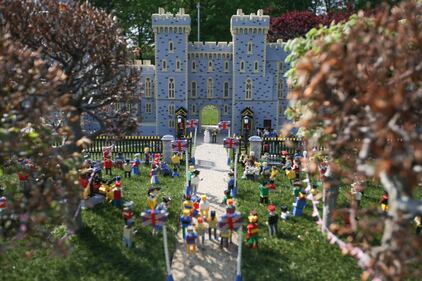 Meghan Markle e il Principe Harry, febbre da Royal Wedding 20