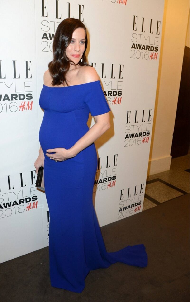 Liv Tyler incinta sul red carpet agli Elle Style Awards: foto 4