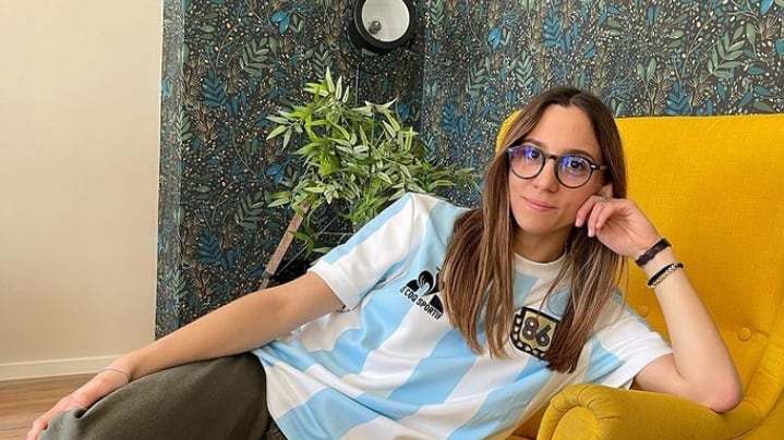 "Sei donna, non puoi stare qui". Bufera sulla Nazionale Cantanti