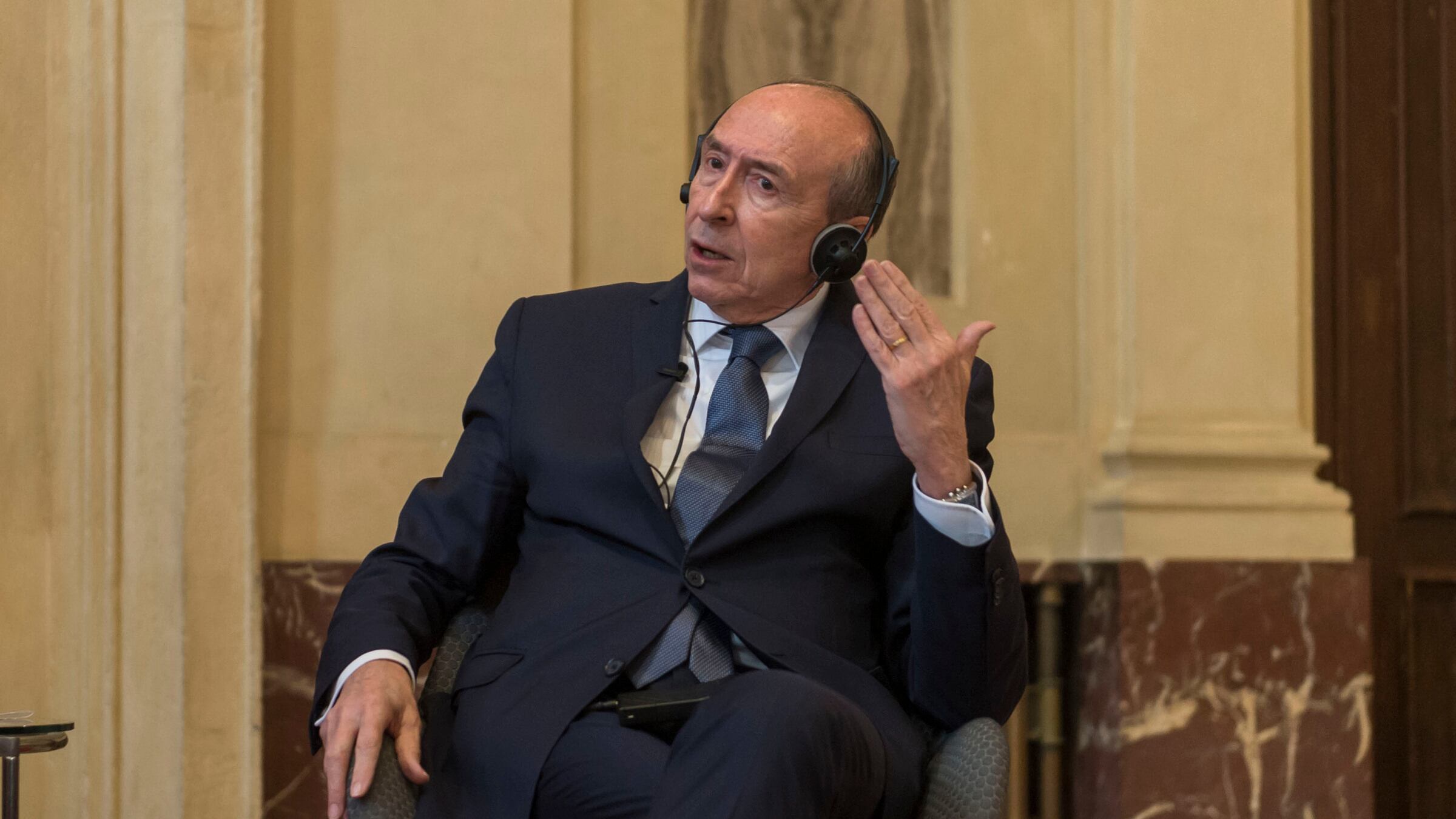 Francia, accusato di corruzione l'ex ministro dell'Interno di Macron