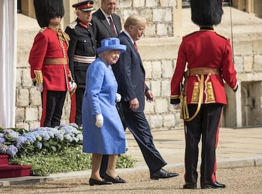 Regina Elisabetta II, le foto dell'incontro con Trump 4