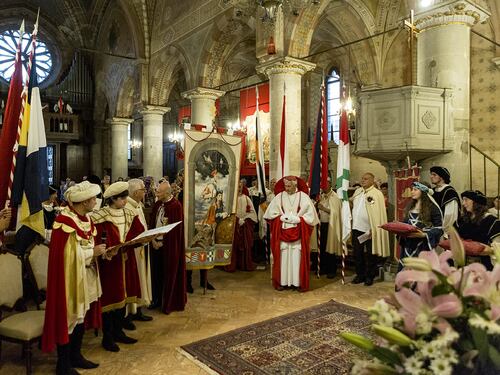 Il Palio dei Castelli di Castiglione Olona celebra il sesto centenario della Collegiata