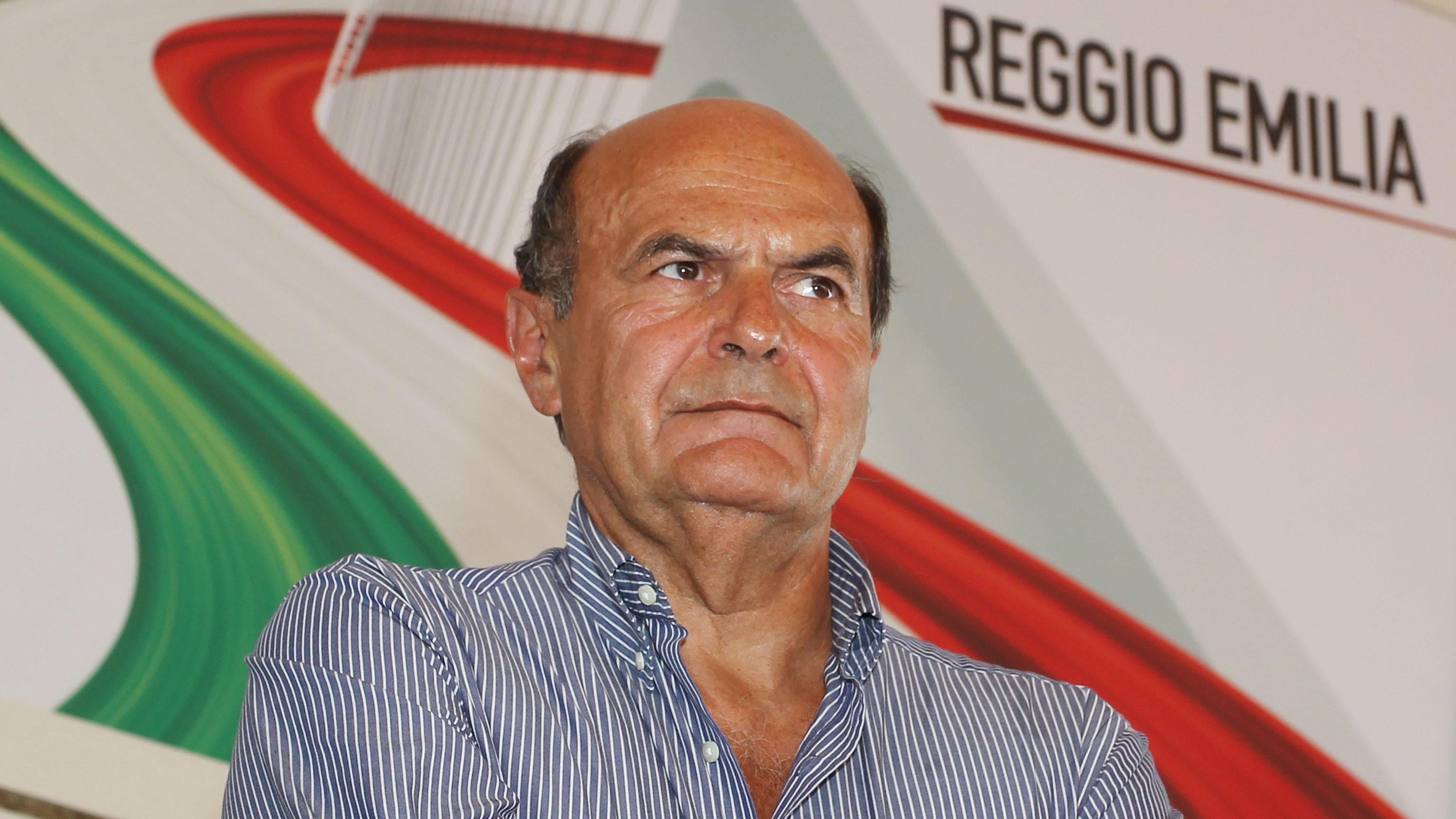 Bersani sfida i grillini: "Venite qui a dirci che siamo zombie"