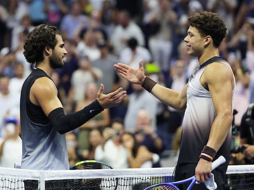 Shelton elimina Alcaraz dopo oltre 4 ore di gara: ace a 235 km/h e impresa da record agli US Open