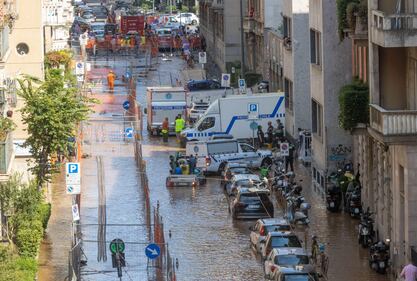 Perforata tubatura a Milano: residenti senza acqua e corrente  5