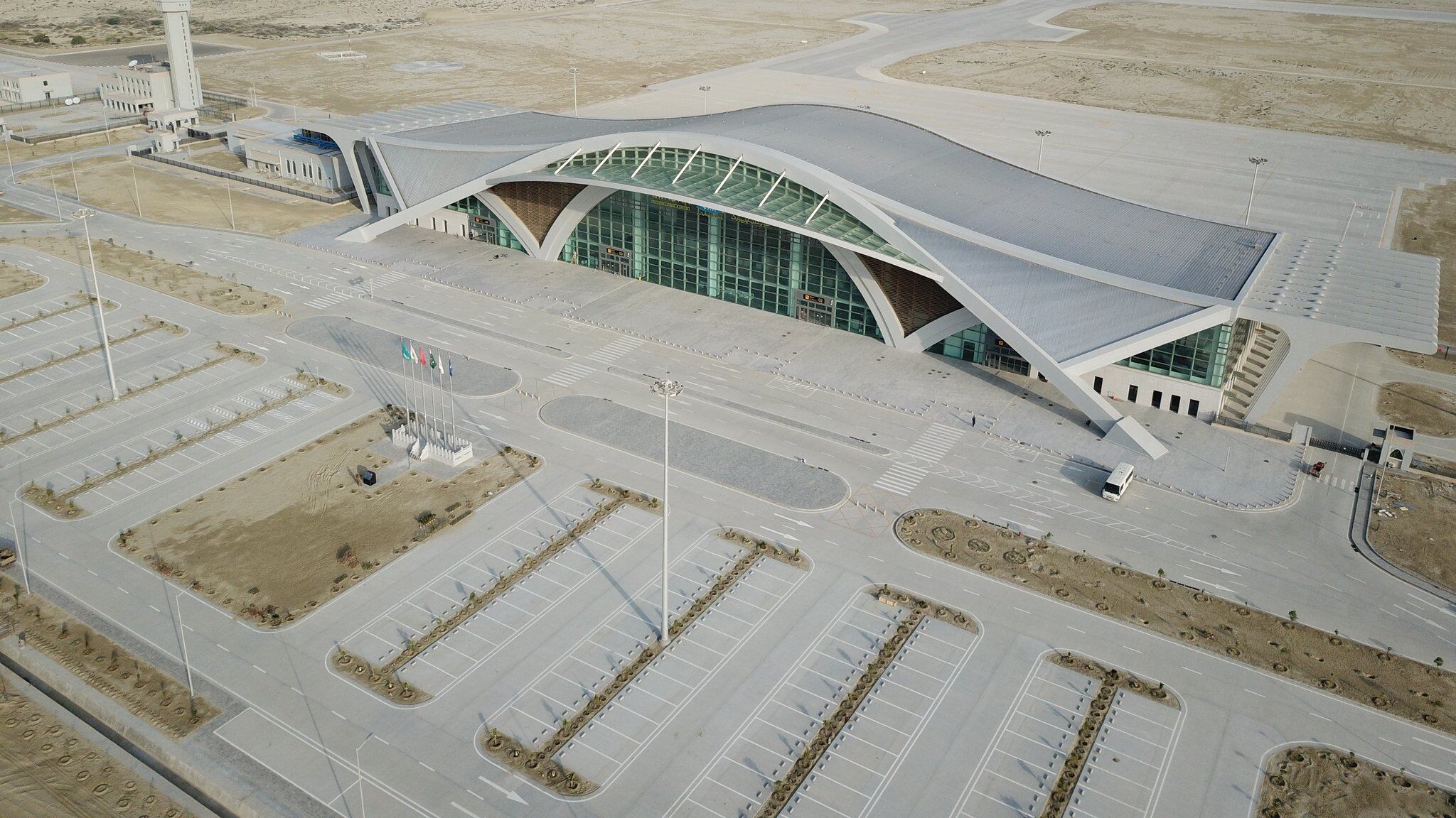 "L'aeroporto senza aerei e passeggeri". Cosa c'è dietro il misterioso investimento cinese in Pakistan
