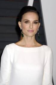Natalie Portman e il marito Benjamin Millepied  23