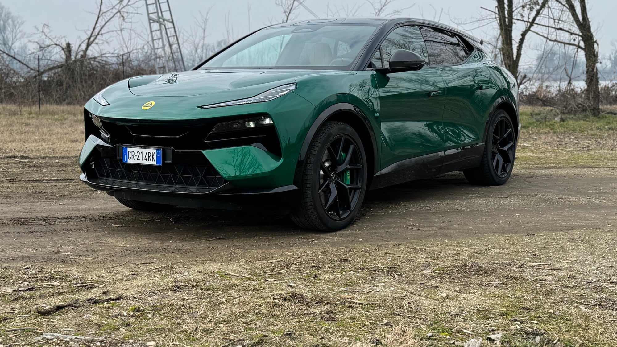 Lotus Eletre: il nuovo super-suv elettrico da 612 CV – La prova