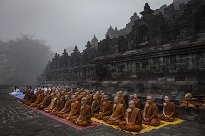 Le celebrazioni per il compleanno di Buddha 2