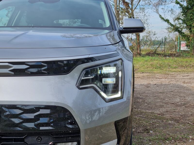 Kia Niro EV 2024: guarda la gallery del crossover elettrico. Tanta autonomia e spazio a bordo 8
