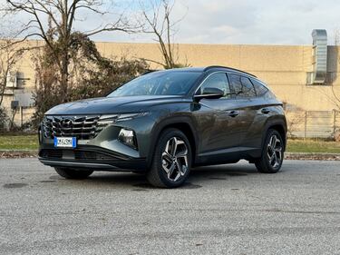 Hyundai Tucson PHEV: guarda la gallery del SUV ibrido plug-in con 265 CV 2