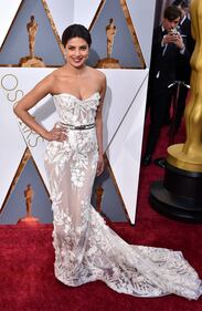 Oscar 2016: tutti i look dal red carpet 13
