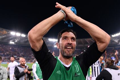 Juventus cannibale: l'Olimpico si veste a festa per i bianconeri 8