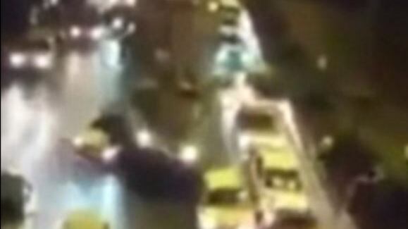 Golpe in Turchia, quel carri armati dei golpisti che falciano pedoni e auto