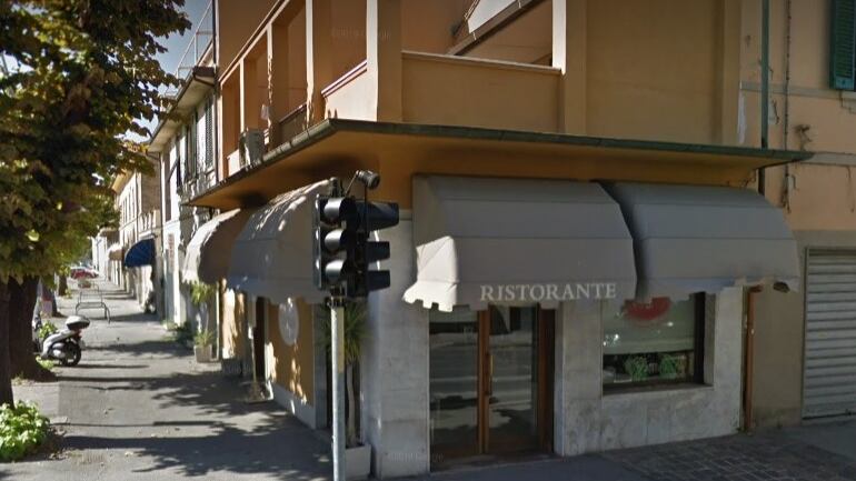 Pisa, distrugge ristorante, terrorizza clienti: straniero già libero