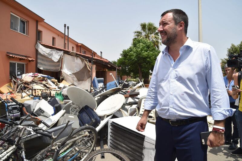 Il cara di Mineo chiude i battenti, Salvini: "Qui vince la legalità" 13