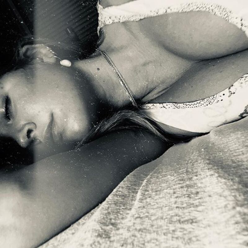 Costanza Caracciolo sexy su Instagram: lady Vieri già in forma dopo la gravidanza 4