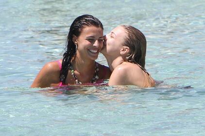 Cristina Chiabotto hot in bikini 20