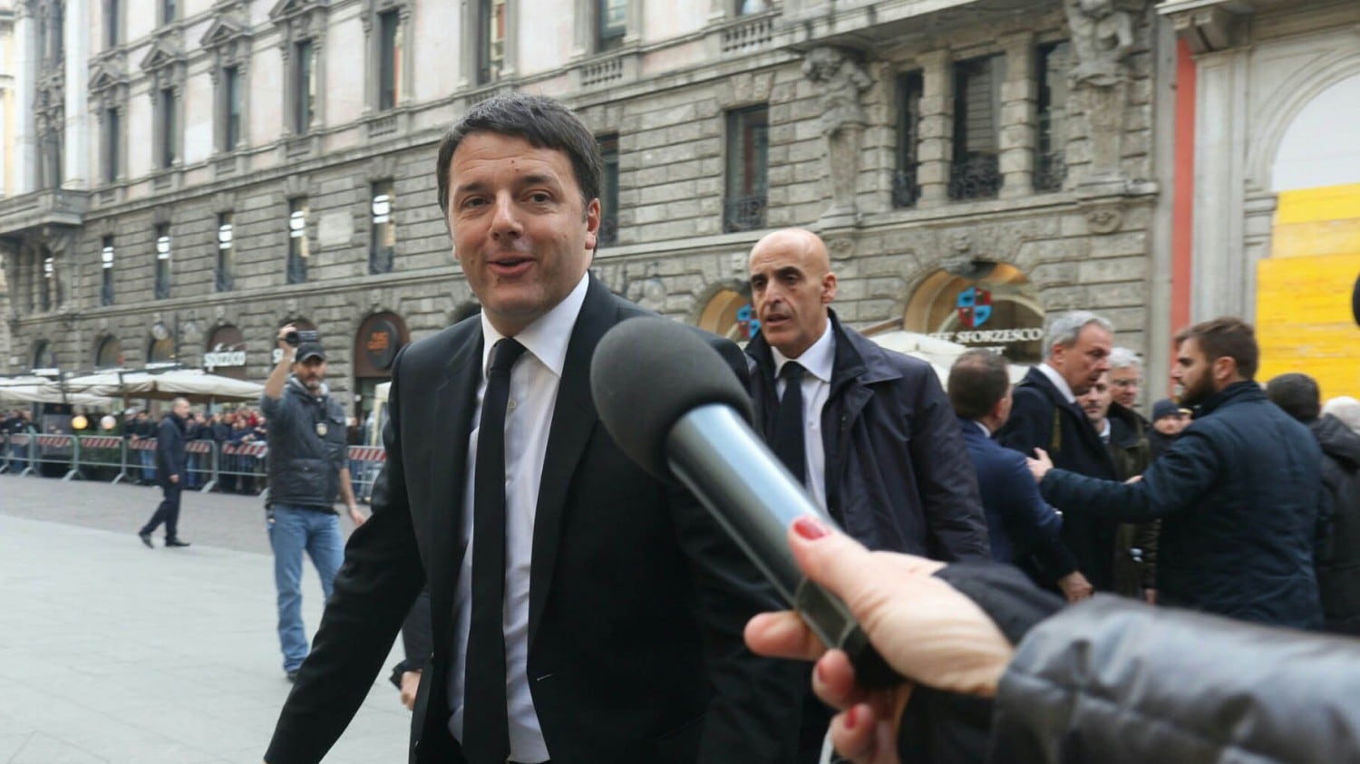 Renzi: "Non minimizzare il referendum"
