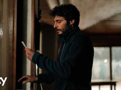 Un'estate fa, su Sky arriva il thriller pieno di nostalgia