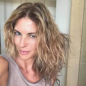 Martina Colombari hot, fisico esplosivo al mare 15