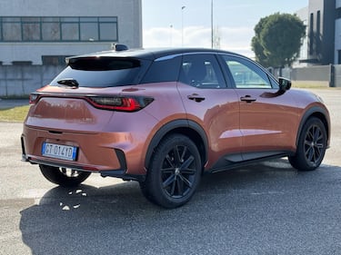 Lexus LBX: guarda la gallery del nuovo B SUV ibrido premium giapponese 1
