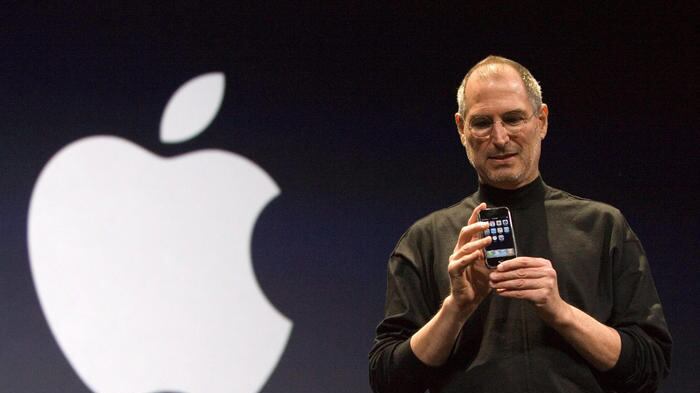 La figlia di Steve Jobs deride l'iPhone14: "Uguale a quello dell'anno scorso"