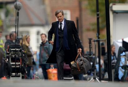 Bridget Jones mamma: Renée Zellweger col pancione sul set 16