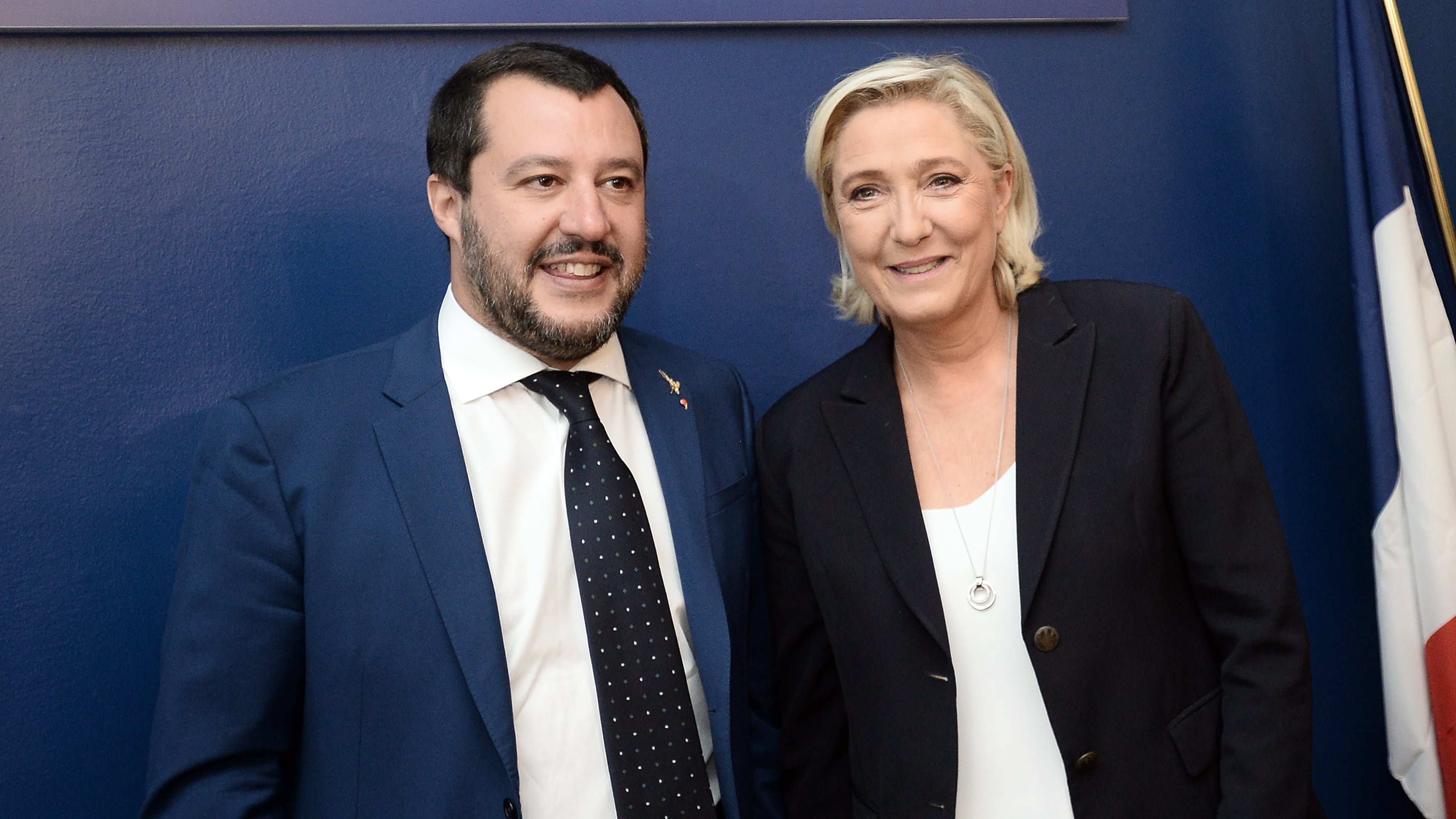 Marine Le Pen sta con Salvini: "Contro la giustizia politicizzata"