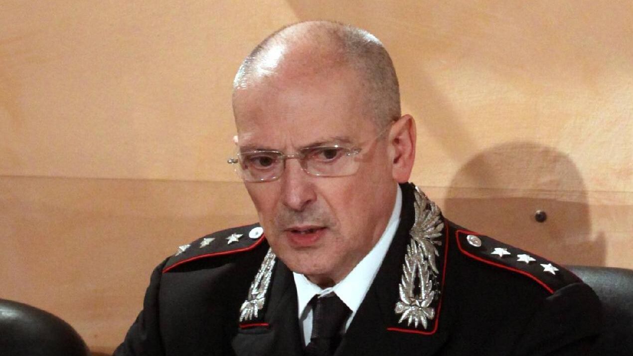 Il blitz dei carabinieri ha portato in cella 5 personeNelle mani della 'ndrangheta per incassare i soldi dai debitori