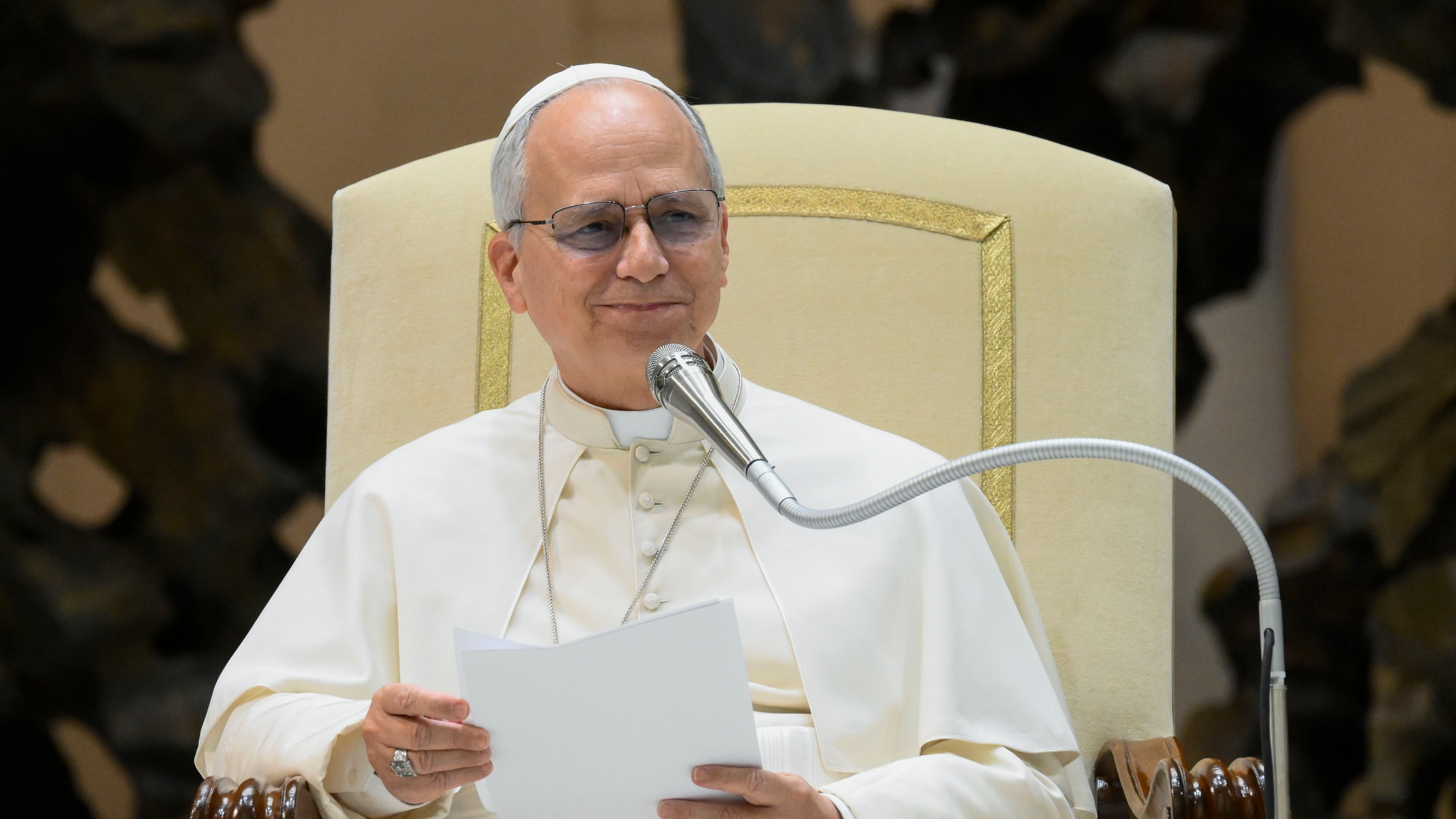 Il Papa: “Misericordia per i preti colpevoli di abusi”