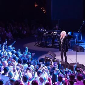 Patty Pravo in topless 13