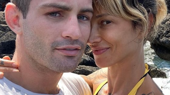 Asia Argento esce allo scoperto: chi è il suo nuovo "baby" fidanzato