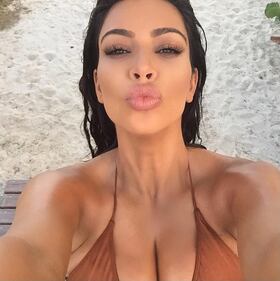 Le star che si fanno più selfie, da Madonna a Kim Kardashian 12