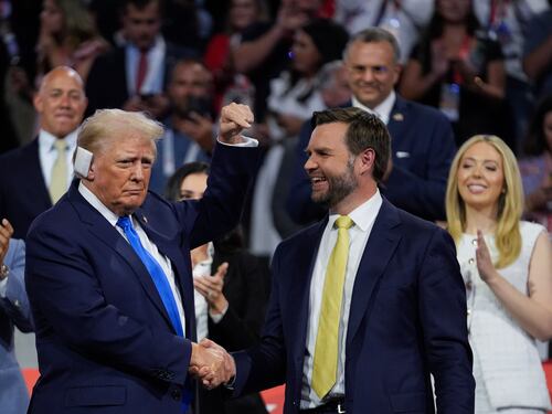 Orgoglio, unità e "America First": la notte che lancia la corsa di Trump