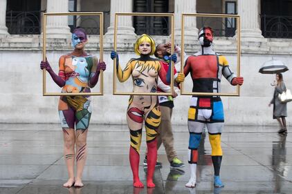 Londra, tele umane per promuovere l'arte 2