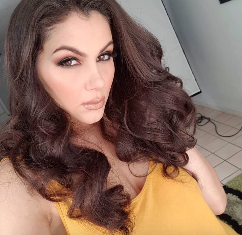 Valentina Nappi hot su Instagram 7