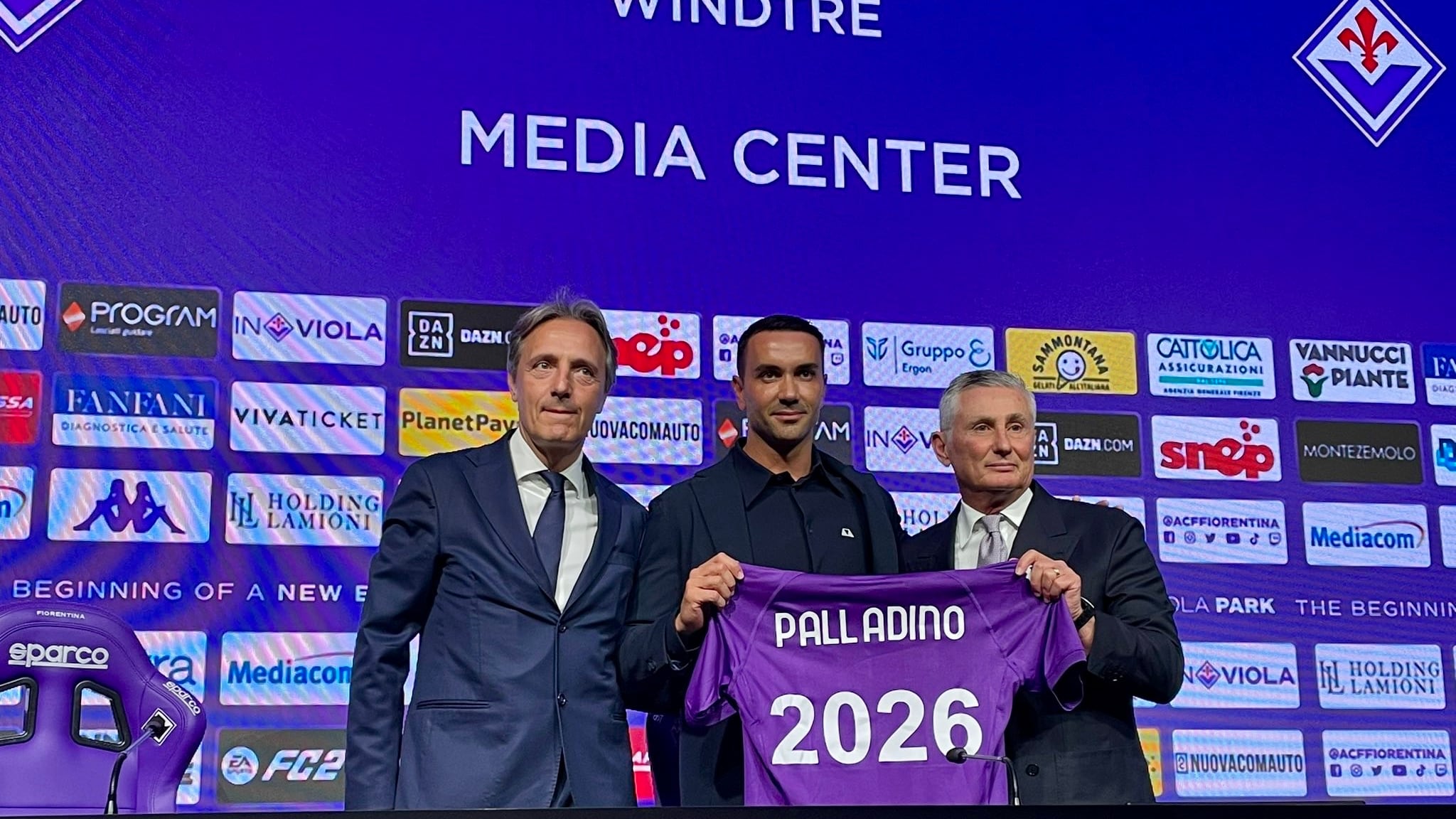 La Fiorentina riparte dall'ex tecnico del Monza Palladino: "Orgoglioso di essere qui"