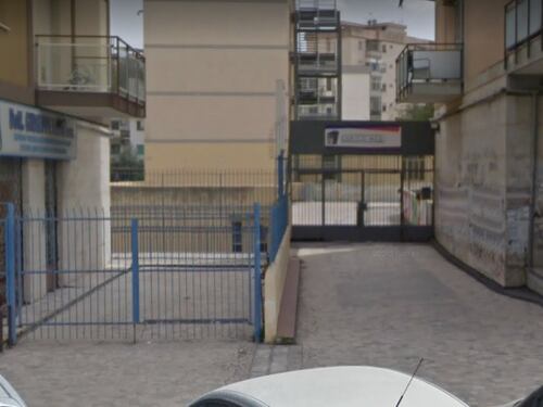 Urla e spintoni: aggredita la preside dell'istituto Medi