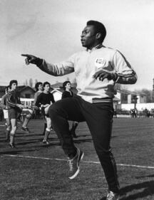 Pelè, una vita regalando emozioni e felicità 16