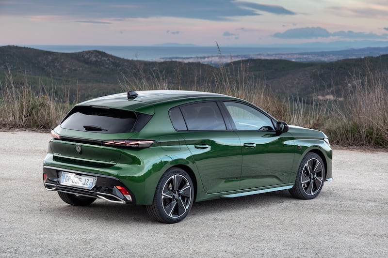 Peugeot e-308, guarda la gallery 6